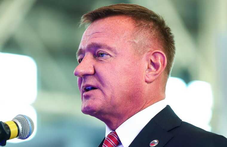 Символ старой схемы: уголовное дело и потеря покровителей делают отставку Старовойта неизбежной