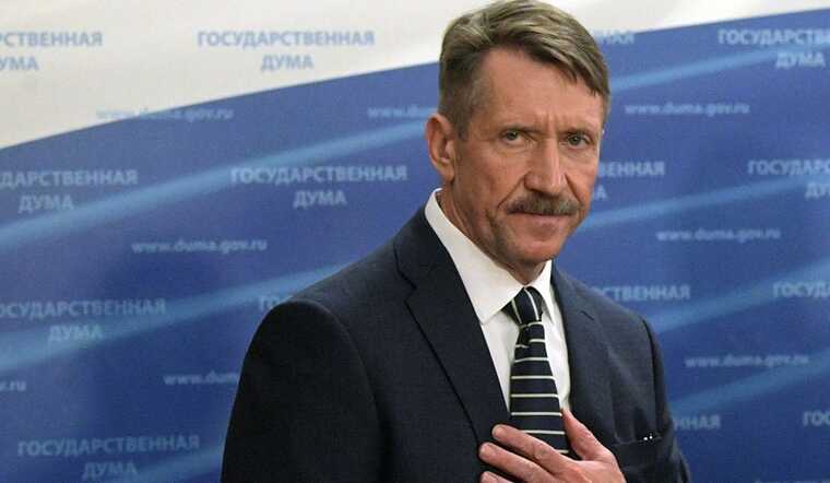 ЛДПР планирует выдвинуть Виктора Бута на выборы в Госдуму